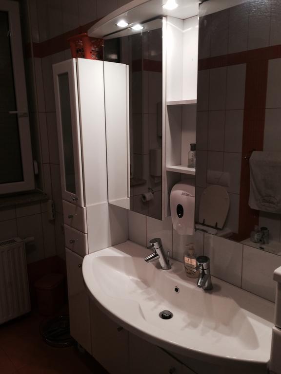 Guest House Seperic Jastrebarsko Esterno foto
