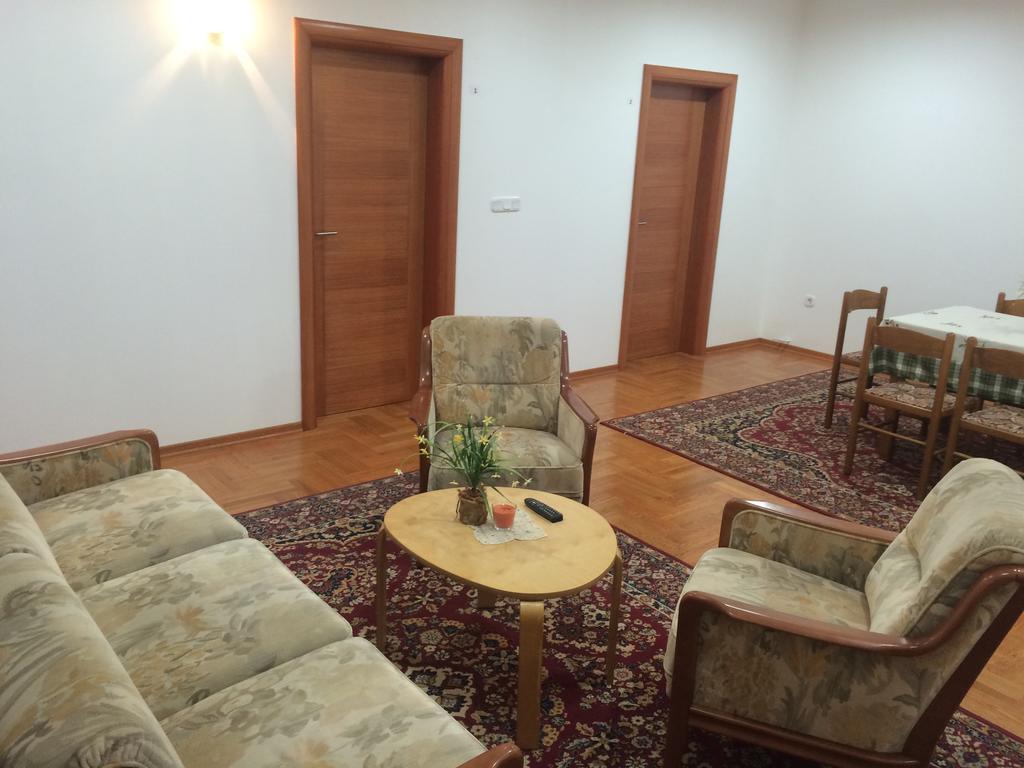 Guest House Seperic Jastrebarsko Esterno foto